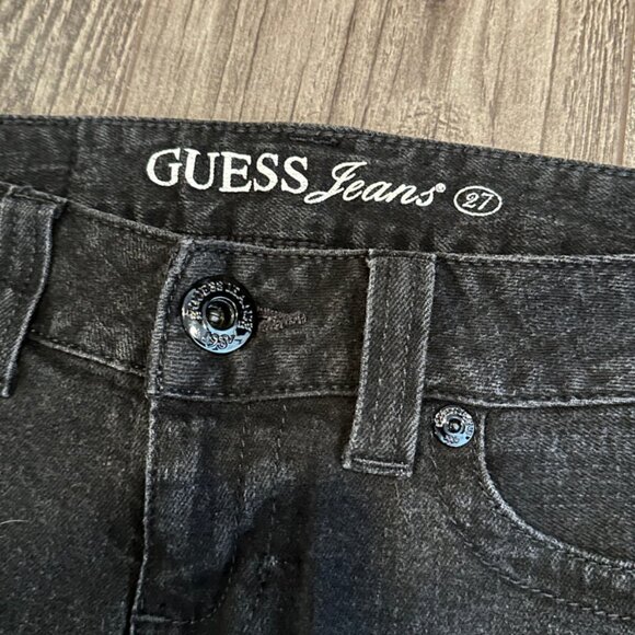 Vintage Y2K Guess Women's Distressed Cut-Off Black Jean Shorts - Size 27 - Picture 4 of 6